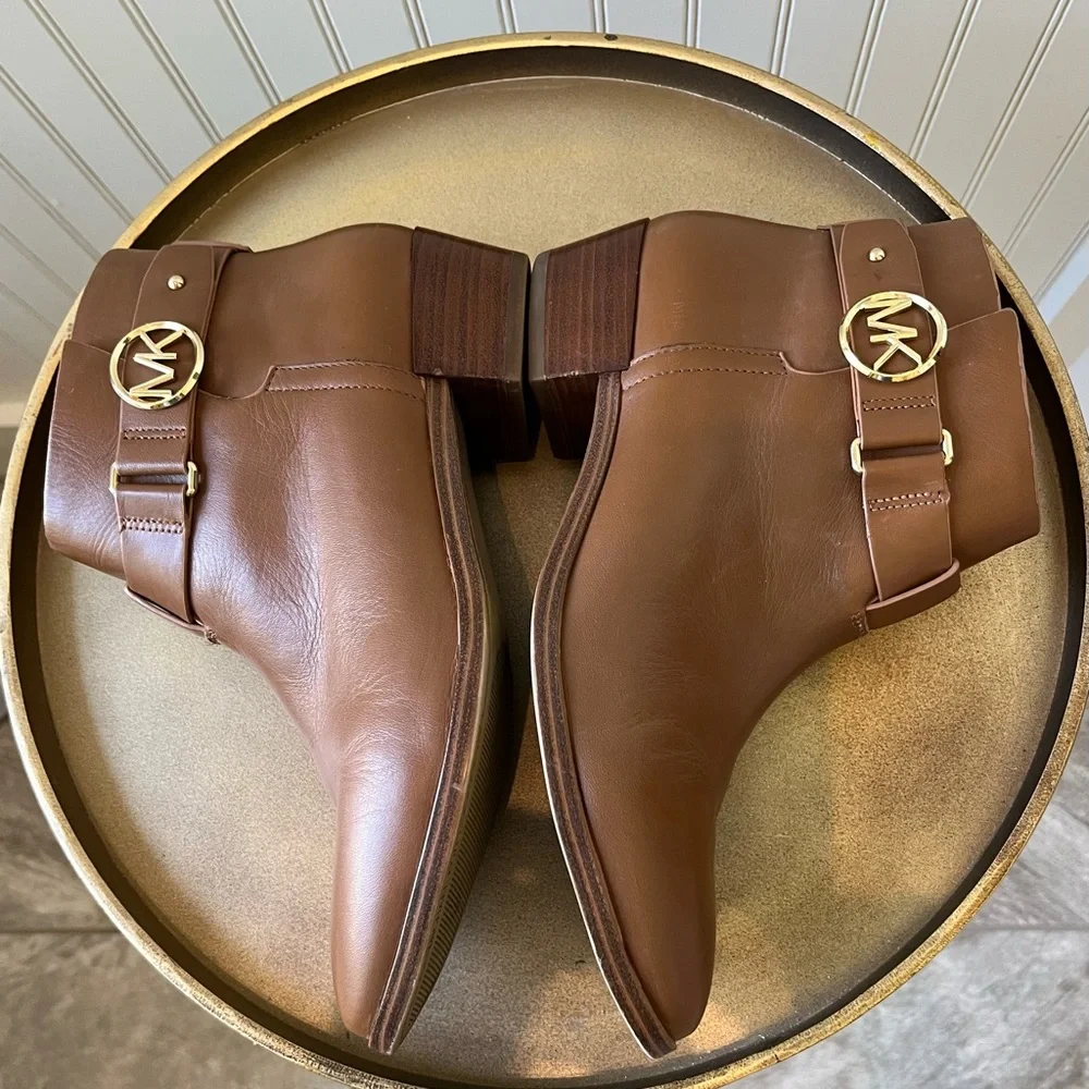 MICHAEL MICHAEL KORS HARLAND LEATHER ANKLE BOOTIE | TAN | SIZE: 8M | EUC - Picture 7 of 9